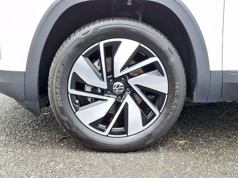 Certified 2024 Volkswagen Atlas SE AWD/4WD image 8