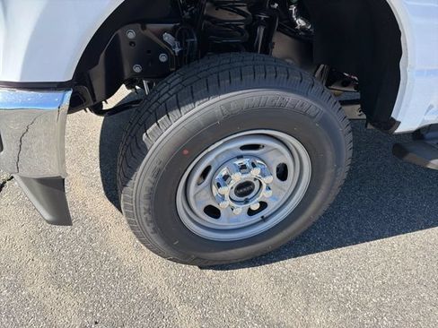 New 2026 Ford F350 XL w/ XL Chrome Package AWD/4WD image 8