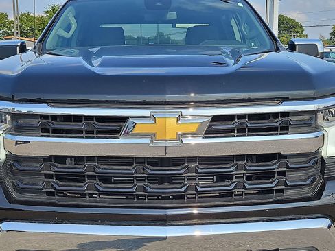 Used 2024 Chevrolet Silverado 1500 LT AWD/4WD image 33