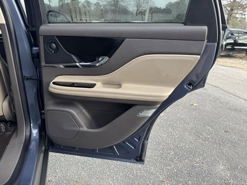 Used 2022 Lincoln Corsair Grand Touring w/ Elements Technology Bundle image 12