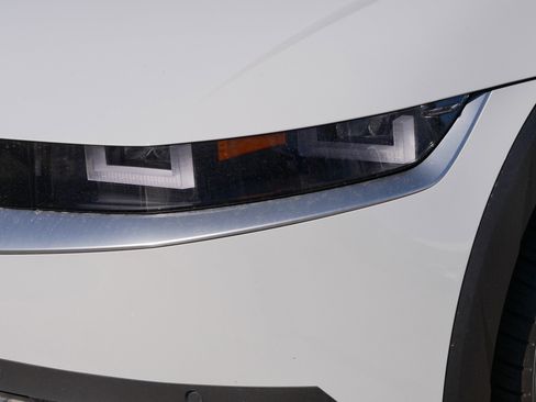 Used 2024 Hyundai Ioniq 5 SEL image 16