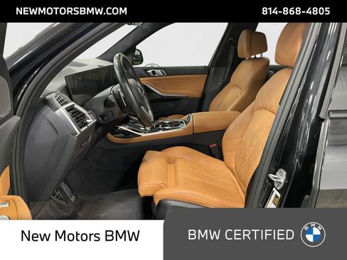 Used 2024 BMW X7 xDrive40i w/ M Sport Package image 9