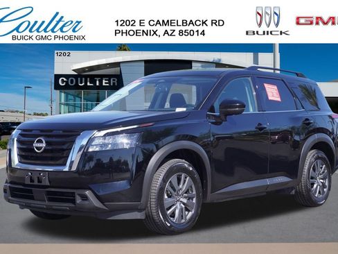 Used 2025 Nissan Pathfinder SV FWD image 1