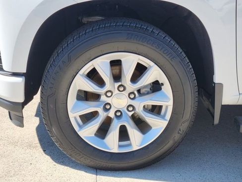 Used 2021 Chevrolet Silverado 1500 Custom image 17