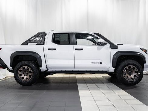 New 2026 Toyota Tacoma Trailhunter image 3