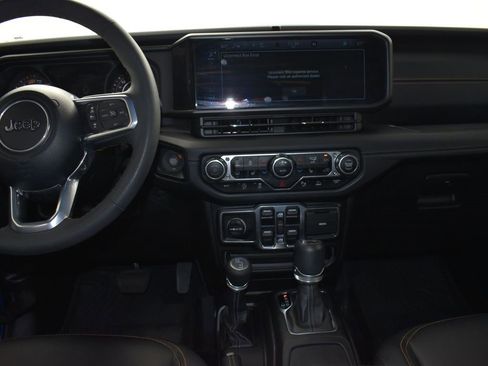 Used 2024 Jeep Wrangler Sahara w/ Technology Group image 20