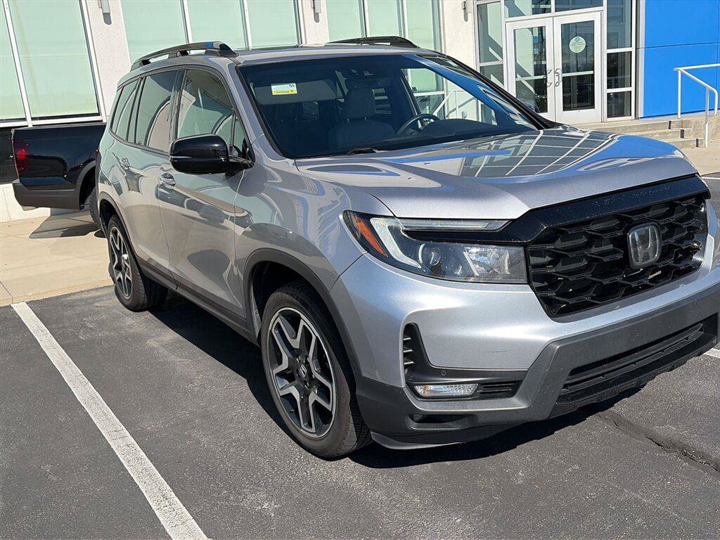 Used 2022 Honda Passport Elite image 3