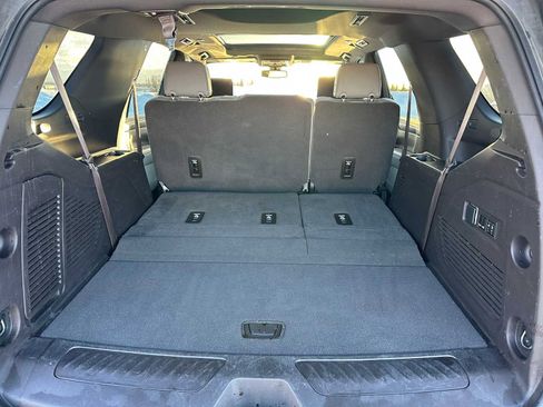 Used 2021 GMC Yukon SLT w/ SLT Premium Package image 14