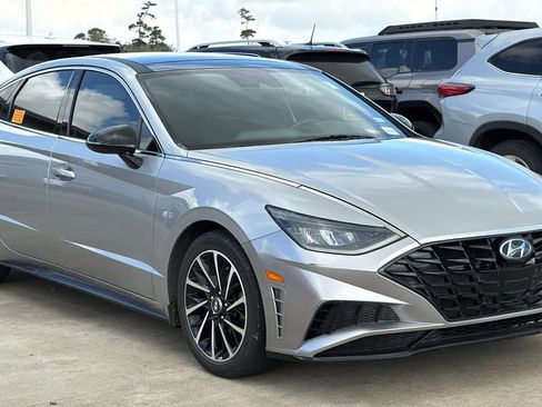 Used 2020 Hyundai Sonata SEL Plus w/ Tech Package image 2
