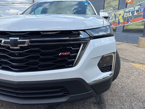 Used 2023 Chevrolet Traverse RS w/ LPO, Floor Liner Package AWD/4WD image 3
