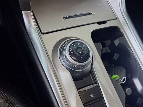 Used 2022 Ford Explorer Limited image 25