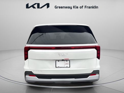 New 2026 Kia Carnival image 6