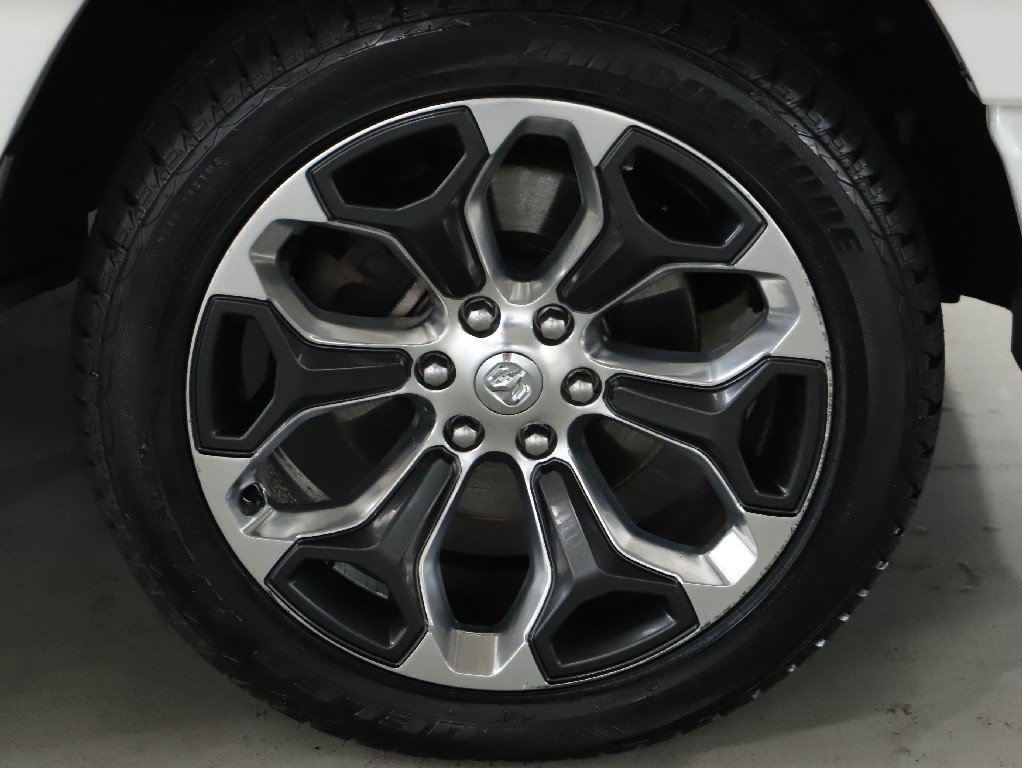 Used 2019 RAM 1500 Limited AWD/4WD image 10