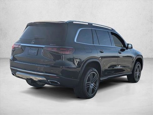 New 2026 Mercedes-Benz GLS 450 4MATIC image 2