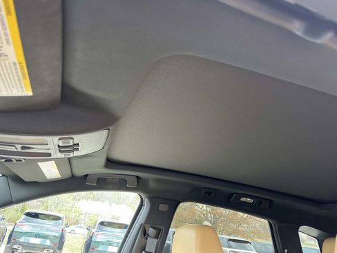 Used 2016 Cadillac SRX Luxury w/ Driver Awareness Package image 29