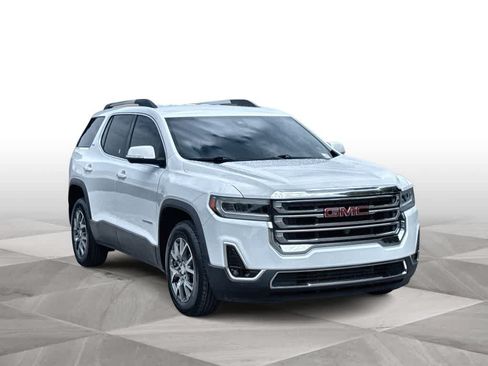 Used 2023 GMC Acadia SLT w/ Technology Package FWD image 2