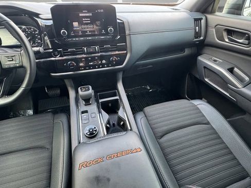 Used 2025 Nissan Pathfinder Rock Creek image 3