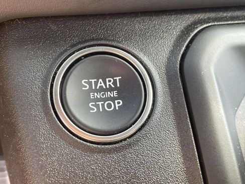 Certified 2024 Land Rover Defender 110 V8 AWD/4WD image 37