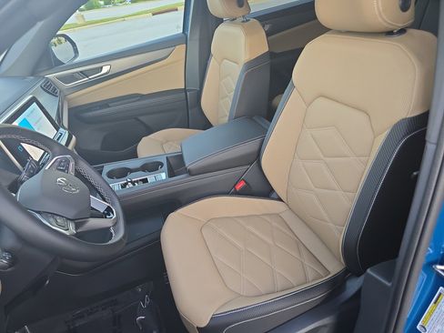 New 2025 Volkswagen Atlas Cross Sport SE image 14