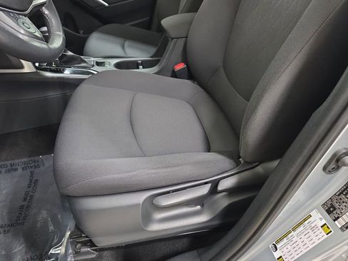 Certified 2024 Toyota Corolla Cross LE image 26