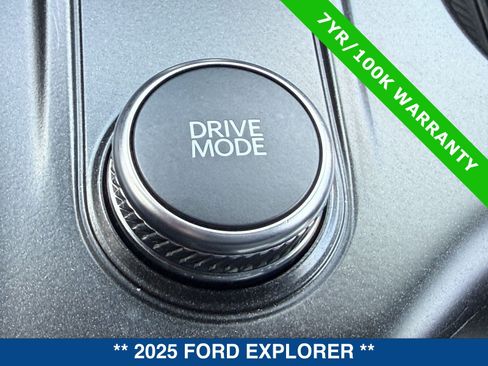 Certified 2025 Ford Explorer ST AWD/4WD image 36