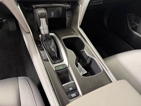 Used 2020 Honda Accord LX image 17