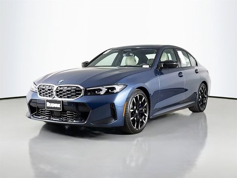 Used 2025 BMW M340i M340i w/ Premium Package image 3