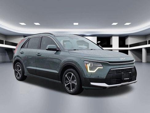 Certified 2023 Kia Niro EX image 7