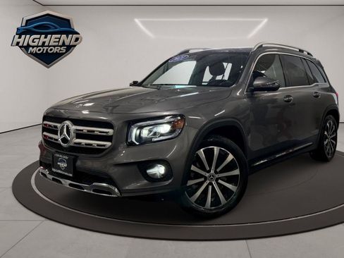 Used 2021 Mercedes-Benz GLB 250 4MATIC image 2