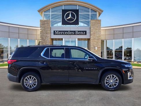 Used 2023 Chevrolet Traverse LT image 5