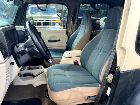 Used 2000 Jeep Wrangler Sahara image 6