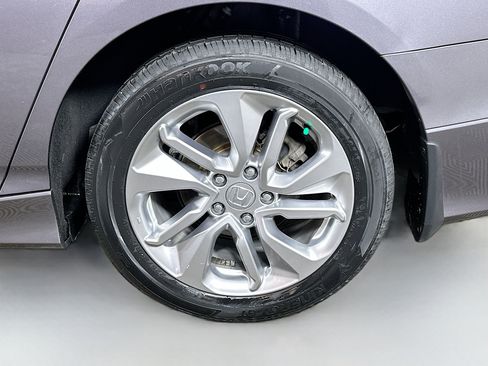 Used 2018 Honda Accord LX image 29