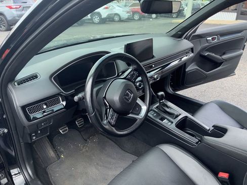 Used 2023 Honda Civic Sport Touring image 9