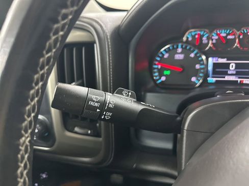 Used 2018 Chevrolet Silverado 1500 High Country image 36