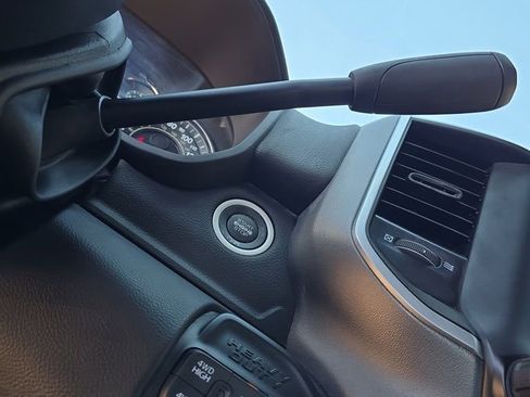 Used 2024 RAM 2500 Big Horn image 24