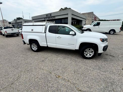 Used 2022 Chevrolet Colorado LT w/ Safety Package RWD image 29