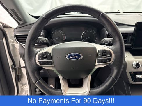 Used 2022 Ford Explorer XLT w/ Equipment Group 202A image 14
