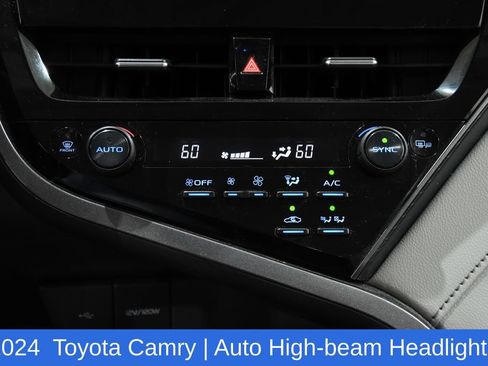 Used 2024 Toyota Camry SE w/ Cold Weather Package FWD image 21