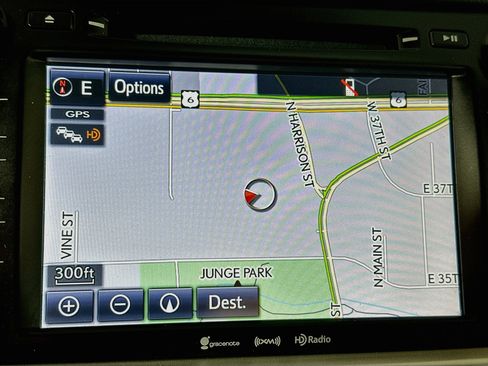 Used 2017 Toyota Highlander Limited Platinum AWD/4WD image 13