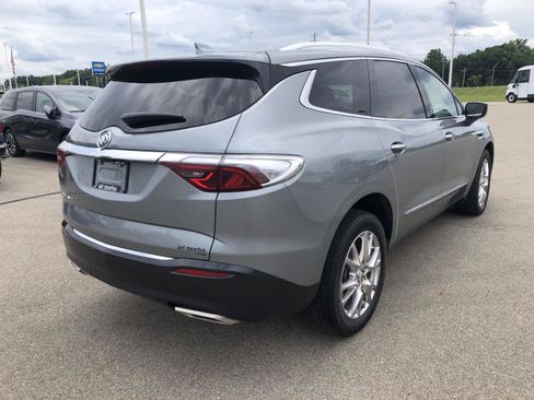 Used 2023 Buick Enclave Premium AWD/4WD image 10