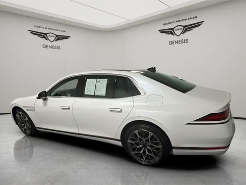 Used 2025 Genesis G90 3.5T AWD/4WD image 3