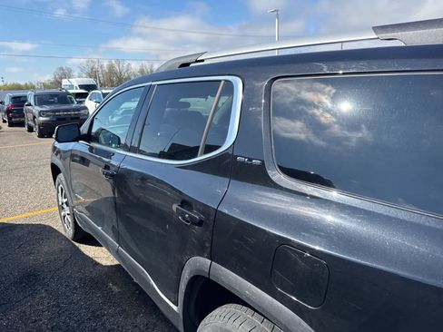 Used 2020 GMC Acadia SLE w/ Driver Convenience Package image 13