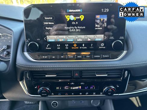 Used 2023 Nissan Rogue SL w/ SL Premium Package image 26