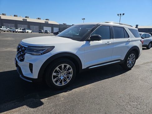 New 2026 Ford Explorer Platinum image 5