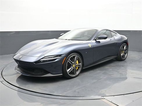 Used 2023 Ferrari Roma image 1