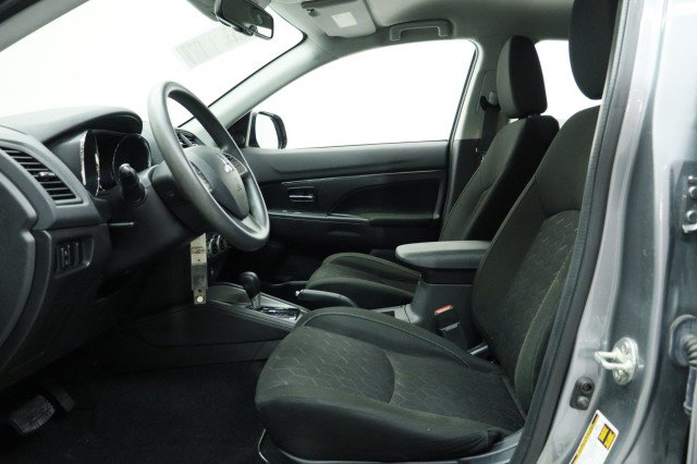 Used 2023 Mitsubishi Outlander Sport ES AWD/4WD image 7