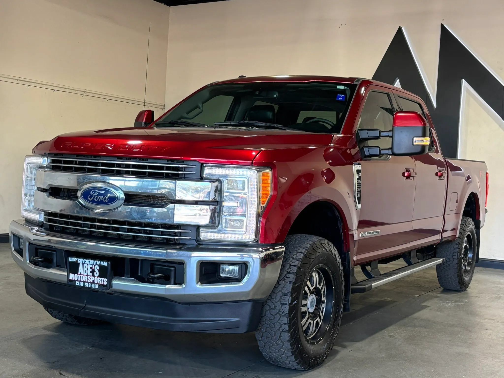Used 2017 Ford F250 Lariat w/ Lariat Ultimate Package AWD/4WD image 1