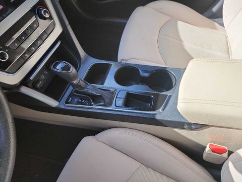 Used 2015 Hyundai Sonata SE w/ Option Group 09 FWD image 21
