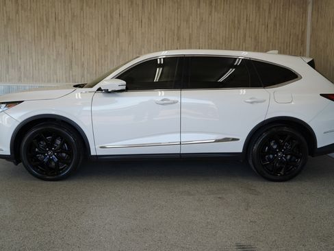 Used 2023 Acura MDX SH-AWD w/ Technology Package image 5