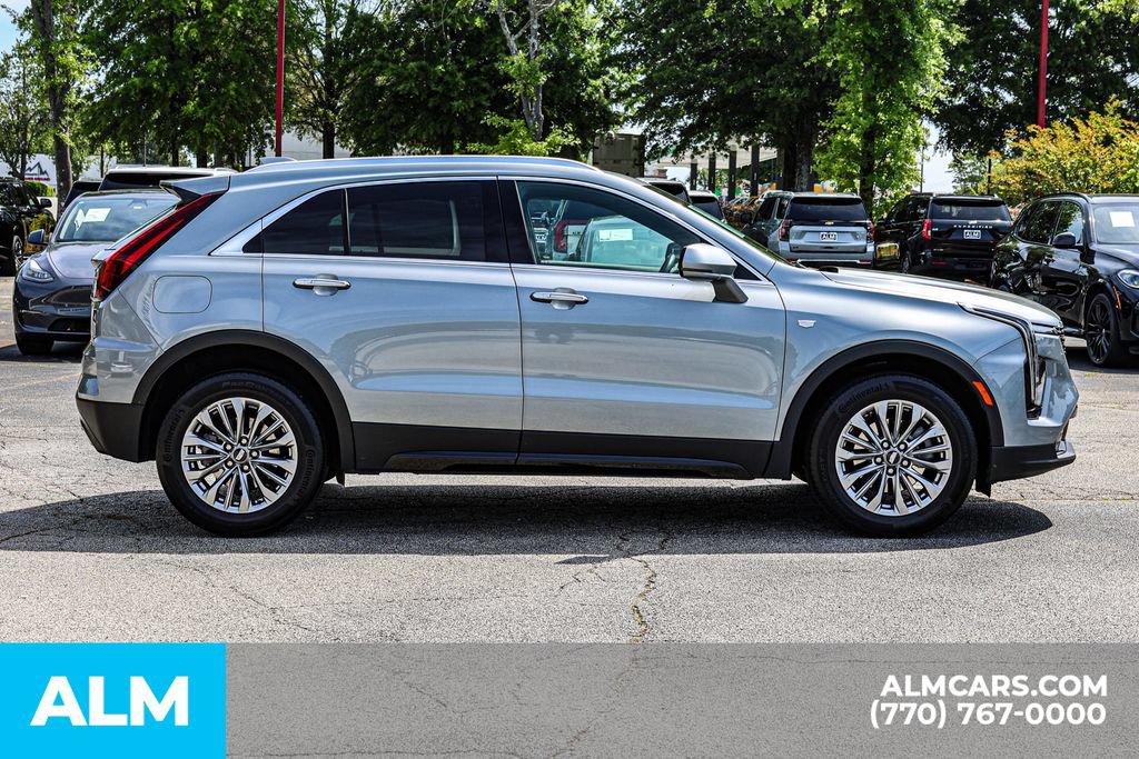 Used 2024 Cadillac XT4 Premium Luxury FWD image 9